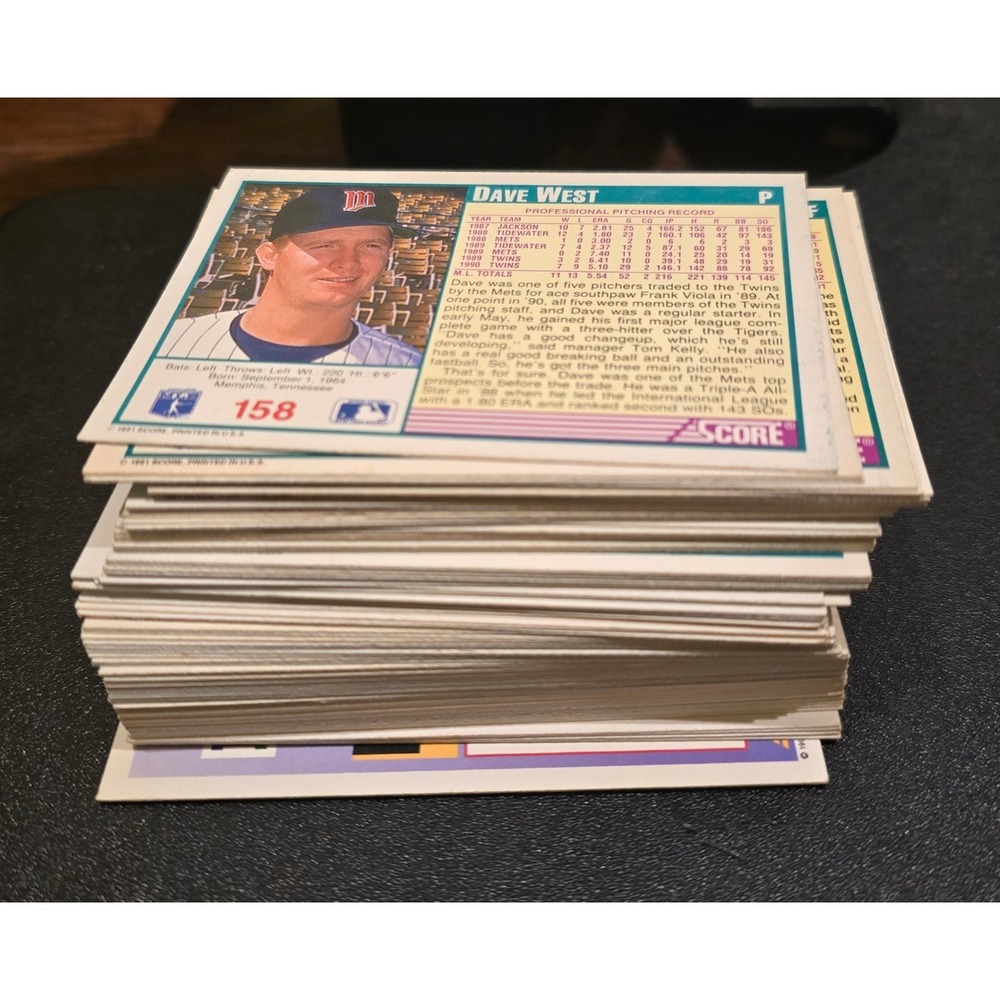Lot of Vintage Score 1991 Baseball Trading Cards NM condition